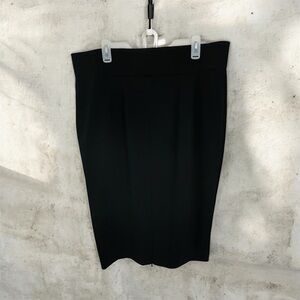 Alfani Black Pencil Skirt - Plus Size 18W - Back Zipper Vent